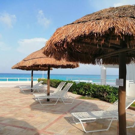 Confortable Depa En Condominio Frente Al Mar! Cancún Extérieur photo