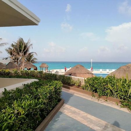 Confortable Depa En Condominio Frente Al Mar! Cancún Extérieur photo