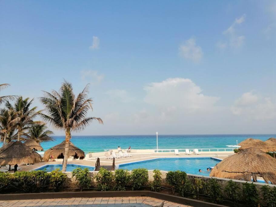 Confortable Depa En Condominio Frente Al Mar! Cancún Extérieur photo