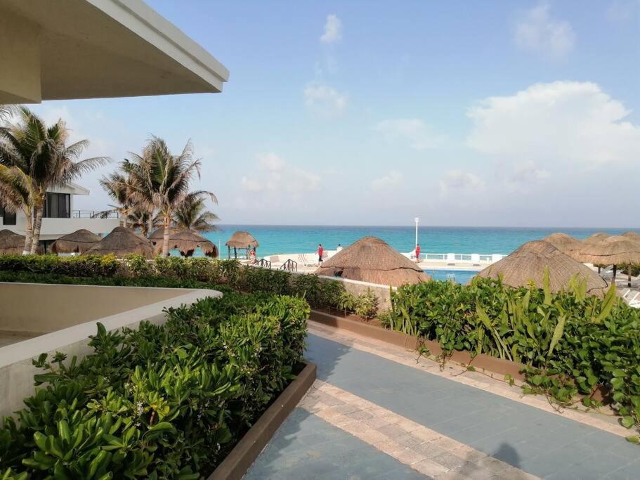 Confortable Depa En Condominio Frente Al Mar! Cancún Extérieur photo